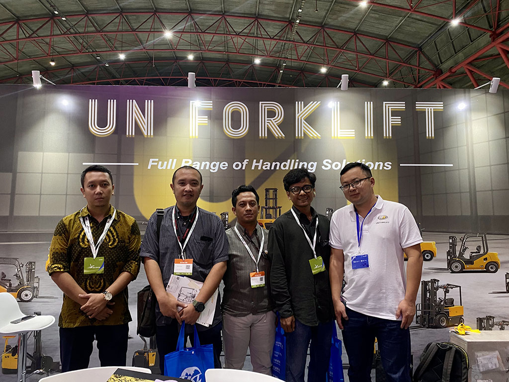 Carretilla elevadora Zhejiang UN Co., Ltd.